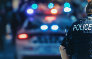 Depois que a empresa foi ferida na base militar dos EUA Depois que a empresa foi ferida na base militar dos EUA