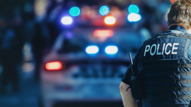 Depois que a empresa foi ferida na base militar dos EUA

