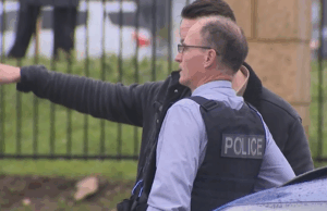 Detetives de homicidium investigam a morte misteriosa no estacionamento de Perthpark Cockburn P. Death