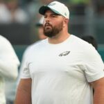 Dickerson de Eagles ferido na prática, sai no carrinho