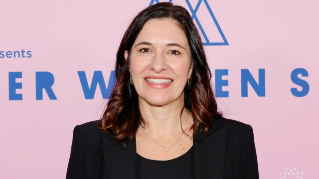 Diretor de Revels, Jen Sargent, para sair como Amazon Reestruturing Podcasting Studio

