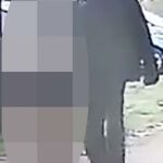 Dois requerentes de asilo afegãos foram acusados do suposto estupro por uma menina de 12 anos, que deixou uma pequena cidade de Midland que rola com choque. A imagem mostra a captura de tela do CCTV do estuprador acusado Ahmad Mulakhil em Nuneaton com pequenas vítimas