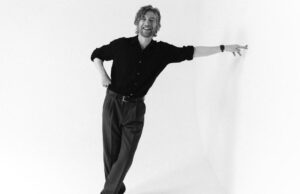 Domhnall não é Superman. Em um spin-off de ‘The Office,’ The Paper ‘, ele poderia ser Clark Kent. FP-2025-DROPCAP-C.PNG