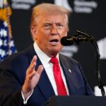 Donald Trump adverte Putin, haverá "consequências muito sérias" se a Rússia não parar a guerra na Ucrânia