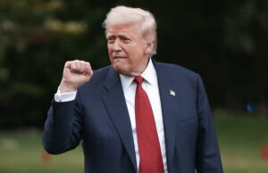 Donald Trump sofre duplo chute legal na prisão de migrantes em horas Donald Trump sofre duplo chute legal na prisão de migrantes em horas