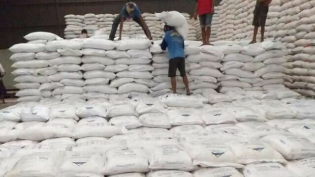 E entre Rp1,5 bilhões para comprar o açúcar dos agricultores que não foram vendidos


