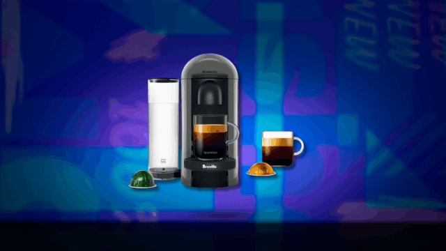 Economize quase US $ 60 no Nespresso Vertuo Plus.



