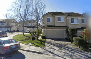 Einfamilienhäuser vende em Fremont por US $ 2,2 milhões 129 DOE Court - Google Street View