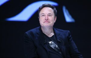 Elon Musks X diz que a Lei de Segurança Online que exige que os usuários forneçam ID para mostrar que têm mais de 18 anos “colocar o anel de superfície livre” em risco “ X, que pertence ao magnata Elon Musk, na foto, agora se juntou ao coro das críticas e alertou que, a menos que a lei mude para ser mais