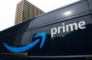 Emeryville Mail Thief entrou na cidade, que fingiu ser o motorista da Amazon, diz que os policiais Emeryville Mail Thief entrou na cidade, que fingiu ser o motorista da Amazon, diz que os policiais