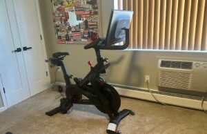 Eu atualizei para a bicicleta Peloton+, e aqui estão as maiores diferenças que notei Peloton Bicycle+ e Bicycle Chair