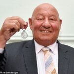 Ronnie Russell recebeu a medalha George para defender a princesa Anne na tentativa de sequestro em 1974