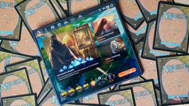 Uma pessoa que interpreta mágica: a arena da coleção no Samsung Galaxy Z Fold 7