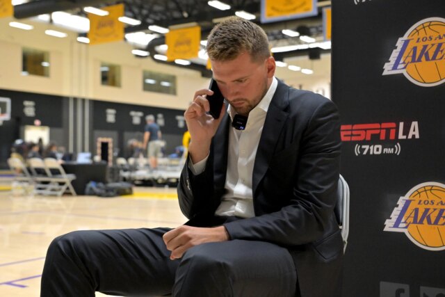 "Eu quero adicionar mais um lá" - Luka Doncic envia um forte aviso para outras equipes após a extensão do Lakers

