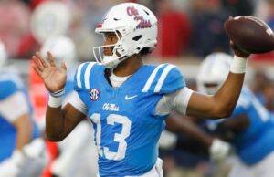 “Eu terminei por isso”: Austin Simmons leva sua chance a Ole Miss “Eu terminei por isso”: Austin Simmons leva sua chance a Ole Miss