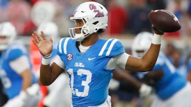 “Eu terminei por isso”: Austin Simmons leva sua chance a Ole Miss

