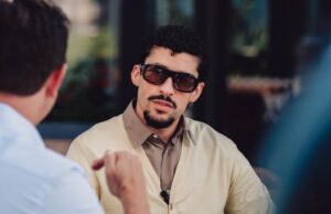 Exclusivo: Bad Bunny revela por que ele estava um pouco nervoso em atuar em “pego roubando” Exclusivo: Bad Bunny revela por que ele estava um pouco nervoso em atuar em "pego roubando"