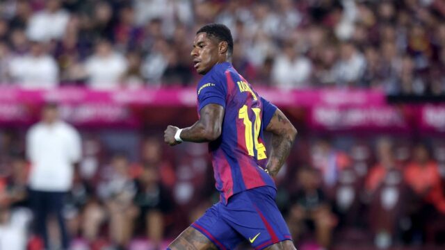 Explicado - Por que o Barcelona está lutando para registrar jogadores e qual é o resultado?

