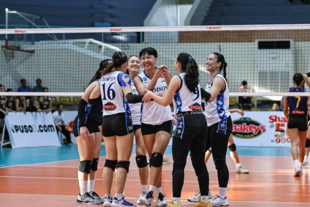 Adamson Lady Falcons durante um jogo contra o USPF na perna de Cebu da Super League (SSL) da Shakey (SSL)