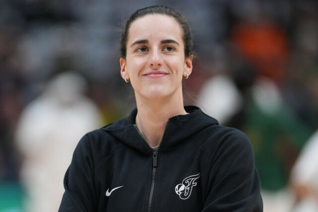 Fever HC fala com uma atualização de lesão de Caitlin Clark

