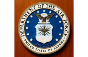 Força Aérea dos EUA para recusar os membros do serviço transgênero do pagamento de pensão que é separado do dever Força Aérea dos EUA para recusar os membros do serviço transgênero do pagamento de pensão que é separado do dever