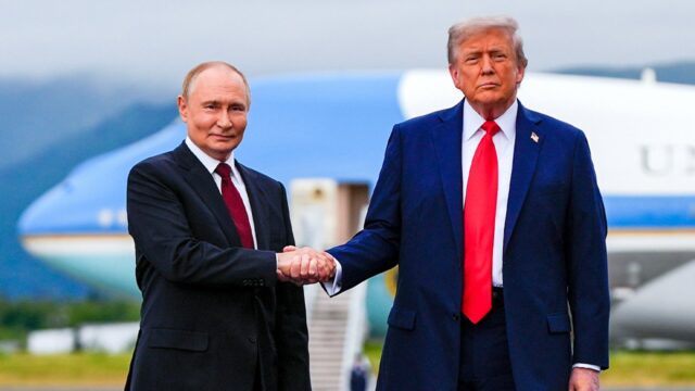 Formulários de “Coalizão de Últimos” da Frente Conectada quando Trump empurra o cume Putin-Zelenskyy


