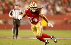 Fred Warner define o ritmo e o padrão no Young 49ers Defender O Fred Warner (54) do San Francisco 49ers corre em campo ao lado do San Francisco 49ers Dee Winters (53) durante o treinamento no campo de treinamento dos 49ers no centro de treinos no estádio de Levi em Santa Clara, Califórnia, na quarta -feira, 23 de julho de 2025.