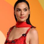 Gal Gadot diz que os resultados da bilheteria de 'Branca de Neve' foram 'incrivelmente afetados pela' pressão 'em Hollywood para' conversar contra Israel ':' eu me decepcionei '