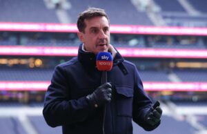Gary Neville diz que um homem que se inclinou para grandes coisas parece ser “mudado fisicamente” ele é “mais forte” Treinamento do Manchester United
