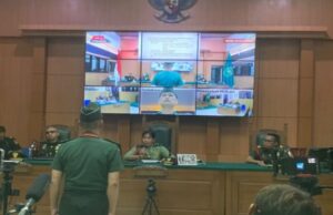 Gerenciando o jogo dos Jogos Gallos, que é a localização da morte de 3 policiais, Pelu Lubis foi condenado a 3,5 anos de prisão Gerenciando o jogo dos Jogos Gallos, que é a localização da morte de 3 policiais, Pelu Lubis foi condenado a 3,5 anos de prisão