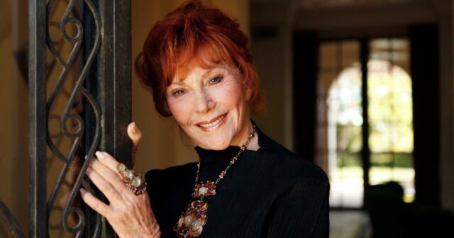 Glorya Kaufman, filantropo sinônimo de dança em Los Angeles, morre aos 95

