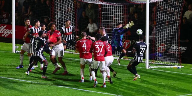 Grimsby United no Manchester United: Carabao Cup Live Score, Team News and Atualizações enquanto Red Devils bate após o incrível tiroteio de 26 penalidades



