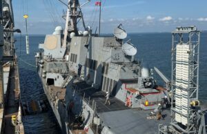 Guerra do Mar da Marinha da Marinha da Marinha com um olho na guerra da China Guerra do Mar da Marinha da Marinha da Marinha com um olho na guerra da China