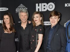 Guia familiar de Jon Bon Jovi – Conheça sua esposa, 4 filhos e sua esposa Guia familiar de Jon Bon Jovi - Conheça sua esposa, 4 filhos e sua esposa