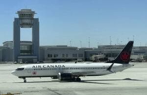 “Guias de meninas do Canadá” para todas as viagens dos EUA sobre a fronteira com Donald Trump "Guias de meninas do Canadá" para todas as viagens dos EUA sobre a fronteira com Donald Trump