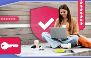 Hábitos essenciais de privacidade digital para estudantes Um banner multifolorado com o logotipo da AP e o texto da polícia do Android de volta à escola