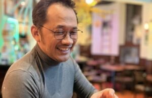 Hanung Bramantyo enlouqueceu, questionando ‘vermelho e branco para todos’ pode ser uma cauda de 200 filmes Hanung Bramantyo enlouqueceu, questionando 'vermelho e branco para todos' pode ser uma cauda de 200 filmes