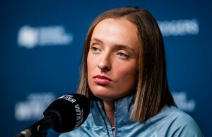 “Havia coisas muito estranhas” – Iga Swiatek chama a mídia polonesa sobre histórias ‘ridículas’ porque ela admitiu que não leu notícias sobre ele Swiatek em Wimbledon 2024 (Fonte da imagem: Getty)