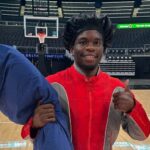 Hawks 'State Farm Arena, Frexer Davis Dodds abriga o streaming de 24 horas para o lançamento da programação da NBA