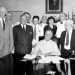 Hoje na história: 14 de agosto assinou a FDR Social Security Act
