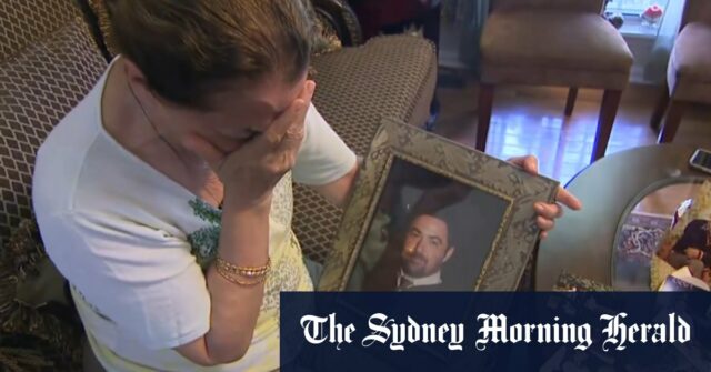Homem que mora nos EUA 40 anos de face deportado na Austrália


