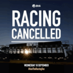 A British Horseracing Authority (BHA) confirmou que nenhuma reunião de corrida ocorrerá na Grã-Bretanha na quarta-feira, 10 de setembro, pois a indústria faz uma posição de alto nível contra as propostas fiscais do governo do Reino Unido. Gráfico com o logotipo da Autoridade Britânica de Horseracing (BHA) e a grande leitura de texto em negrito 'Racing cancelado'. Abaixo, afirma 'quarta -feira, 10 de setembro' e a hashtag '#axetheringTax'. O fundo mostra um portão de partida de corrida de cavalos em silhueta contra um pôr do sol.