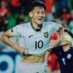 Horrorizado, a perigosa celebração do jogador da seleção nacional do Indonésio Sub-17 foi atolada como 3 metros