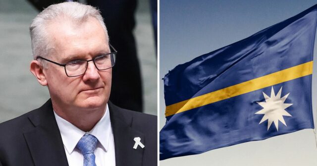 Ministro de Assuntos Internos, Ministro da Imigração e Cidadania, Ministro da Segurança Cibernética, Ministro das Artes e Líder da Câmara, Tony Burke, chega para o tempo de pergunta no Parliament House em Canberra na quinta -feira, 28 de agosto de 2025. Fedpol Photo: Alex Ellinghausen