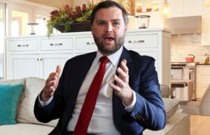 JD Vance disse para ‘foder um sofá “de Hecklers em DC JD Vance Couch Comp