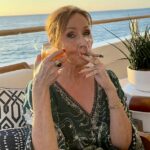 O autor JK Rowling não levou prisioneiros em sua revisão das memórias de Nicola Sturgeon