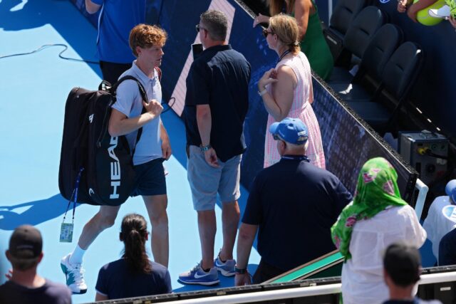 Jannik Sinner aposenta Cincinnati Open Final