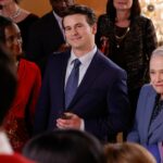 Jason Ritter provoca que as chances da esposa Melanie Lynskey fazendo uma participação especial são muito boas