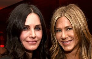 Jennifer Aniston, Courteney Cox e amigos se reúnem em Nova Selfie Amigos onde estão agora Jennifer Aniston Courteney Cox Lisa Kudrow