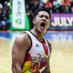 Durante as finais da Copa do PBA Filipin contra o Jericho Cruz de San Miguel Beermen Tnt Tnt Tnt Tropang 5G.